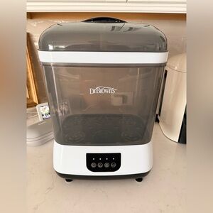 Dr. Brown's Bottle Sterilizer and Dryer